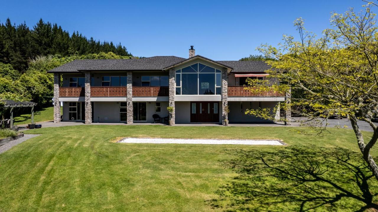 Chalet Eiger Taupo Exterior photo